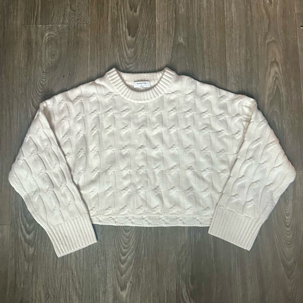 Women's Aritzia White Cropped Cable Knit Sweater